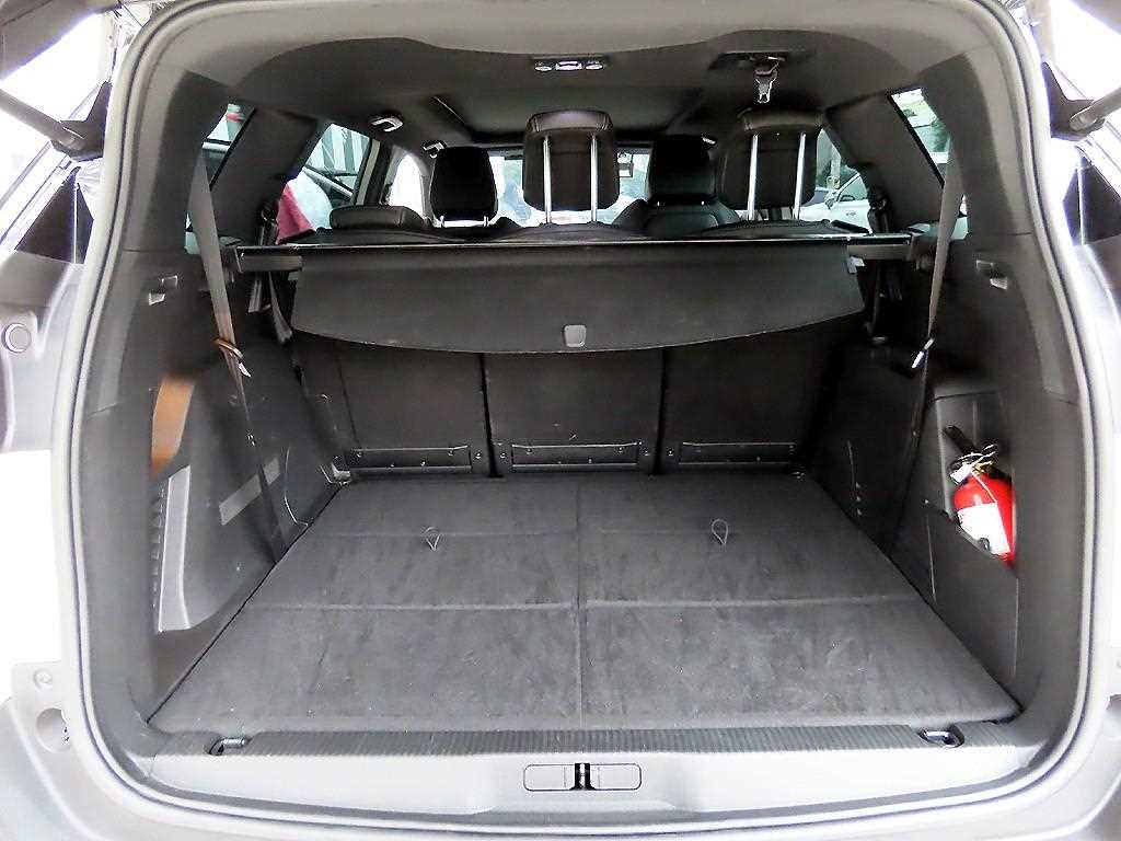 Peugeot 5008 2022 Blanco - Importación desde Corea - HF Imports Iquique - Foto 17