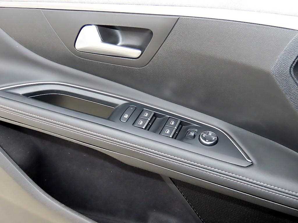 Peugeot 5008 - Vista 11