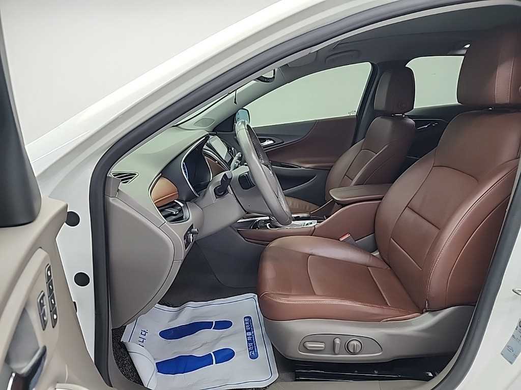 Chevrolet Malibu - Vista 11