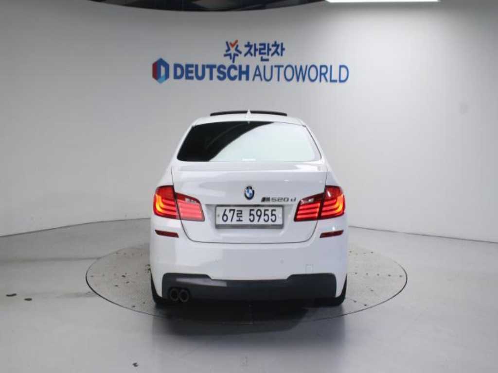 BMW 5 Series - Vista 4