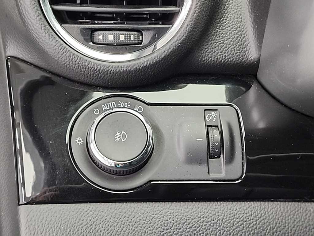 Chevrolet Orlando 2016 Blanco - Importación desde Corea - HF Imports Iquique - Foto 17