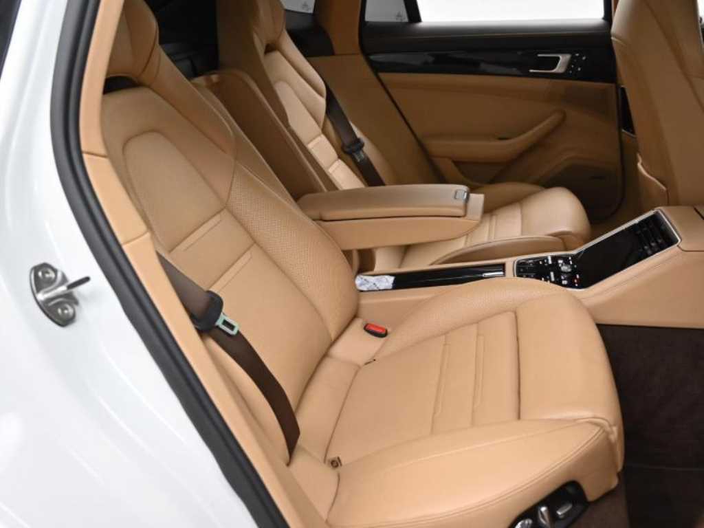 Porsche Panamera - Vista 12