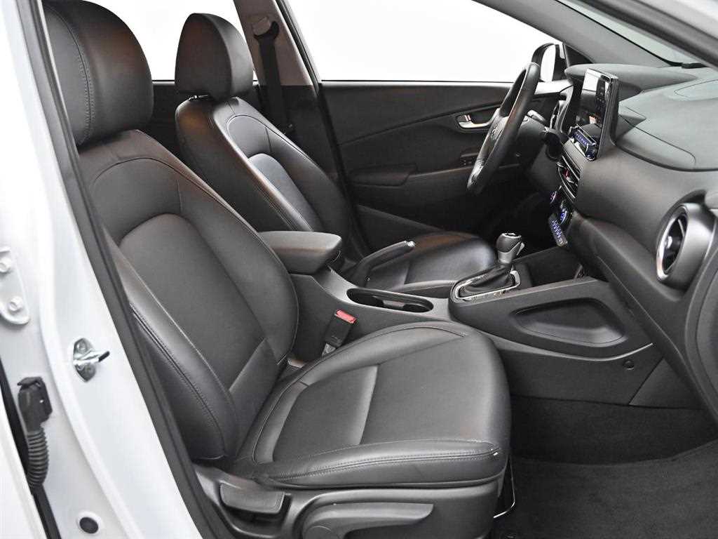 HYUNDAI Kona - Vista 10