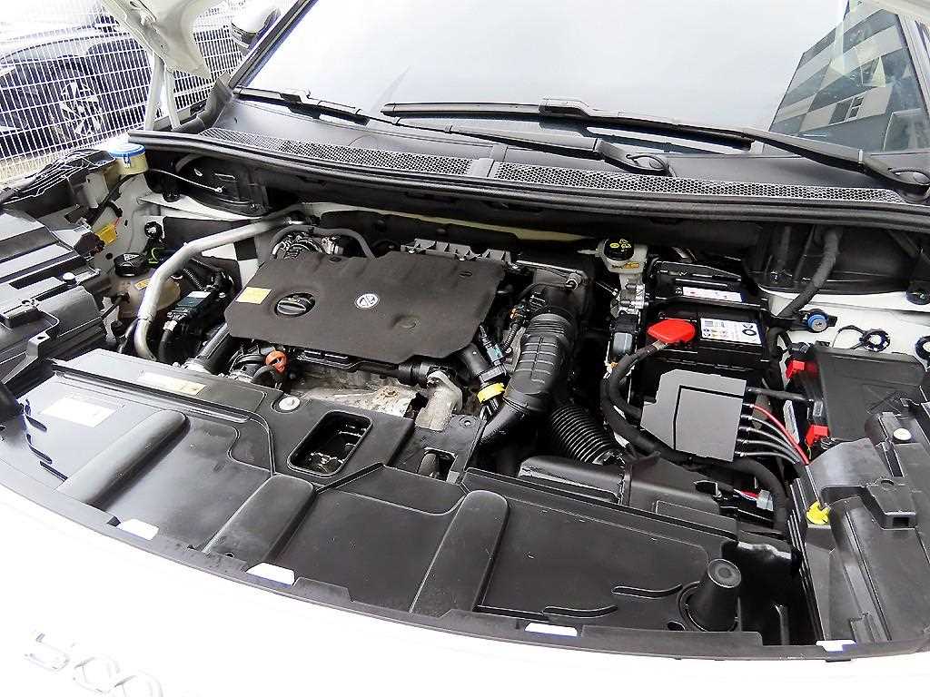 Peugeot 5008 2022 Blanco - Importación desde Corea - HF Imports Iquique - Foto 19