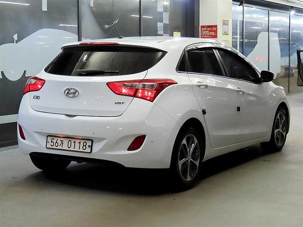 HYUNDAI i30 - Vista 4