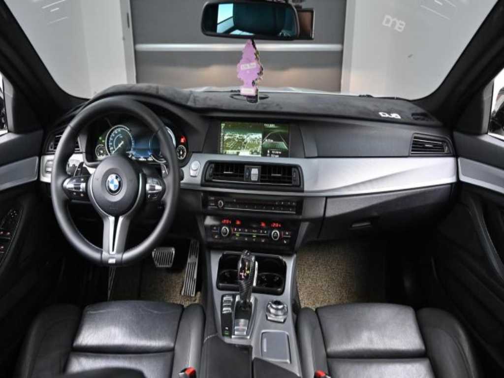 BMW 5 Series - Vista 7