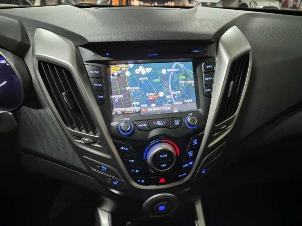 HYUNDAI Veloster - Vista 7