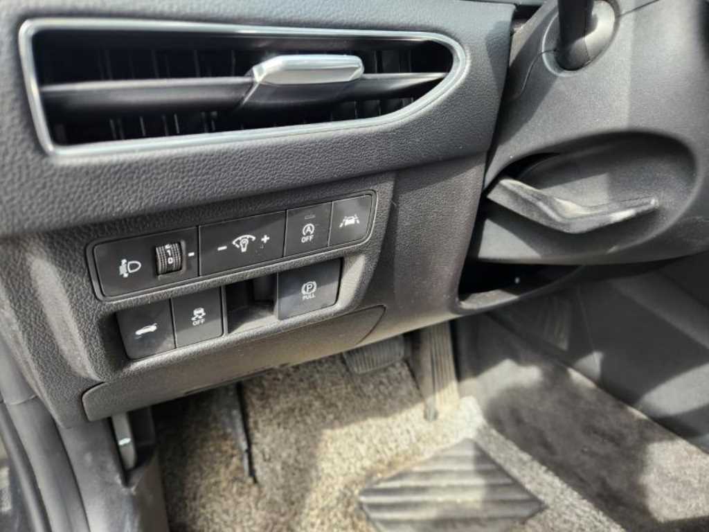 HYUNDAI Sonata - Vista 11