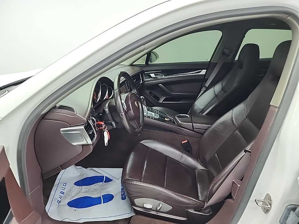 Porsche Panamera - Vista 11