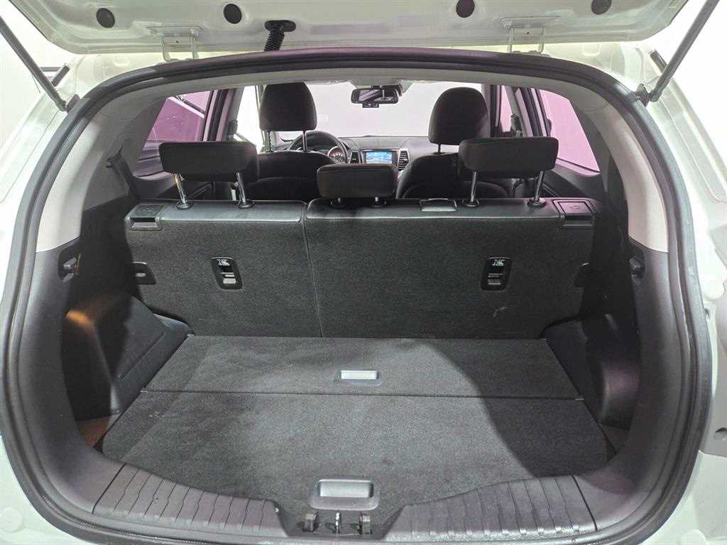 Ssangyong Tivoli 2019 Blanco - Importación desde Corea - HF Imports Iquique - Foto 15