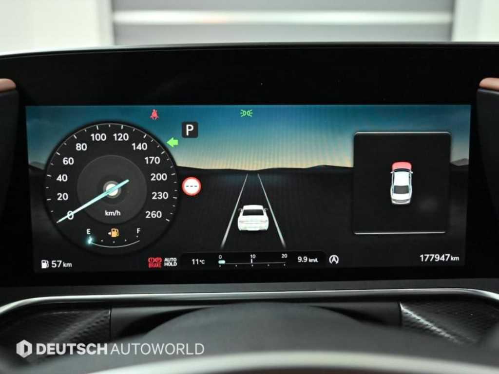 Genesis G90 - Vista 8