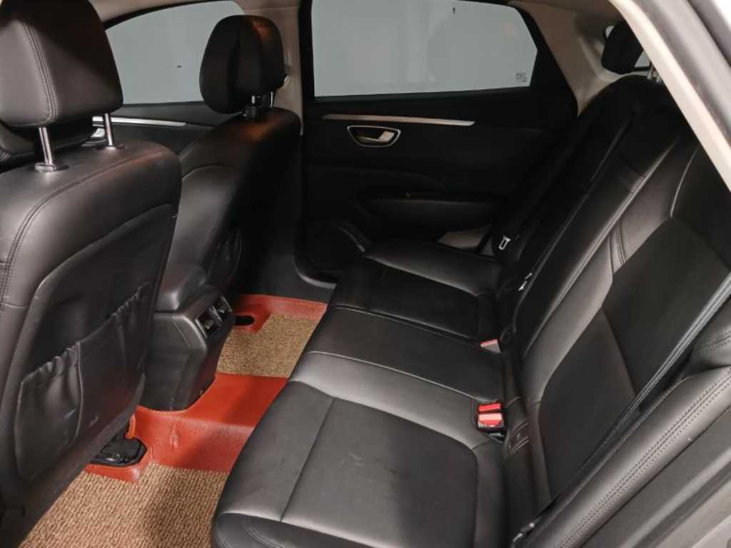 SAMSUNG SM6 - Vista 8