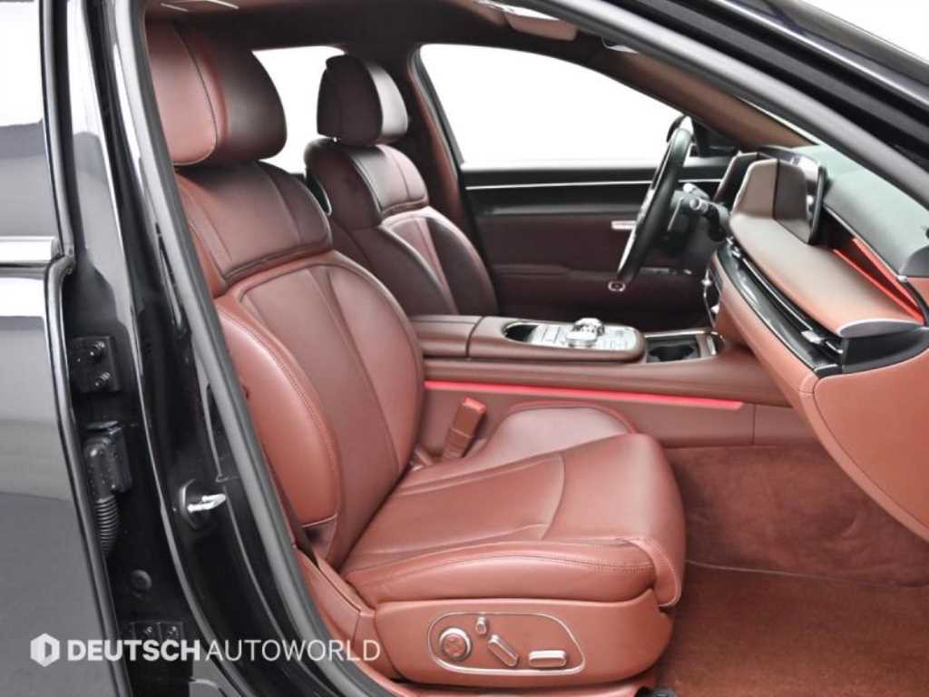 Genesis G90 - Vista 10