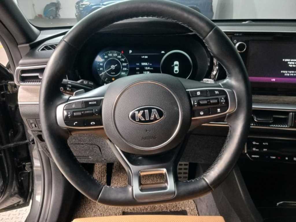 KIA K5 - Vista 11