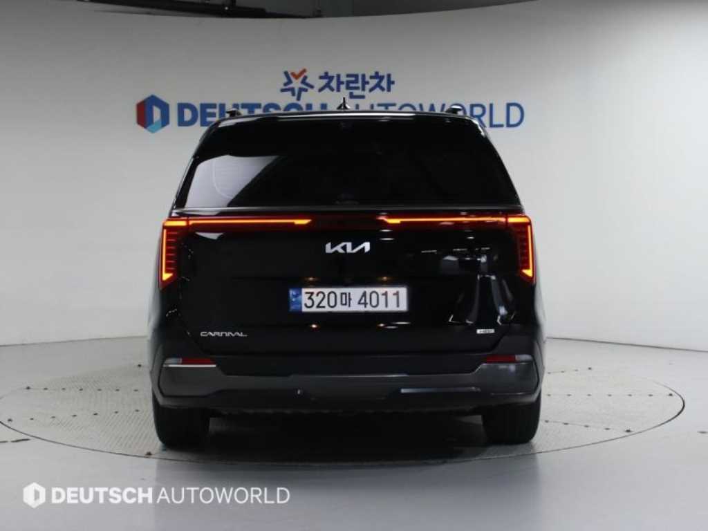 KIA Carnival - Vista 4