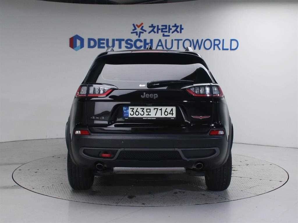 Jeep Cherokee - Vista 4