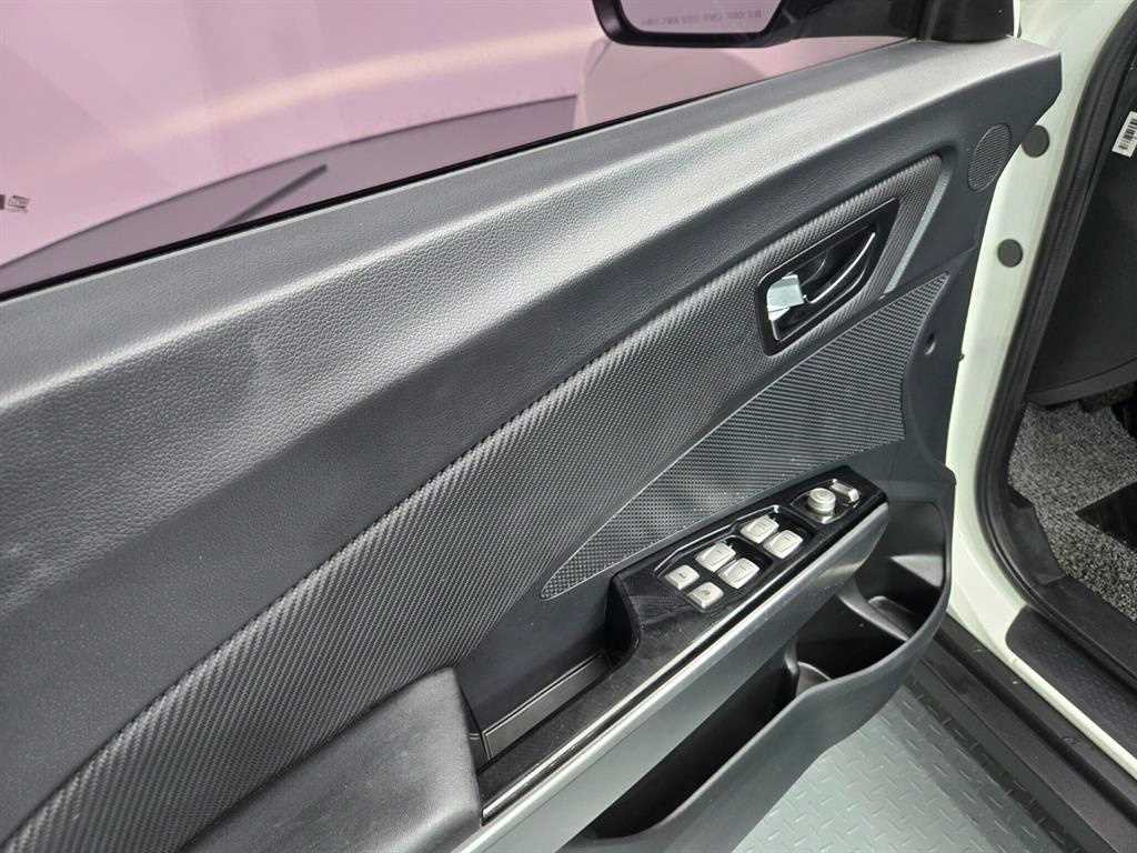 Ssangyong Tivoli - Vista 7