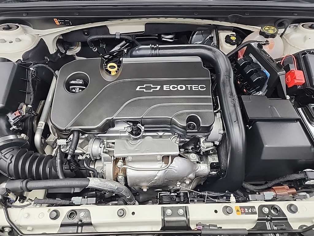 Chevrolet Malibu - Vista 5