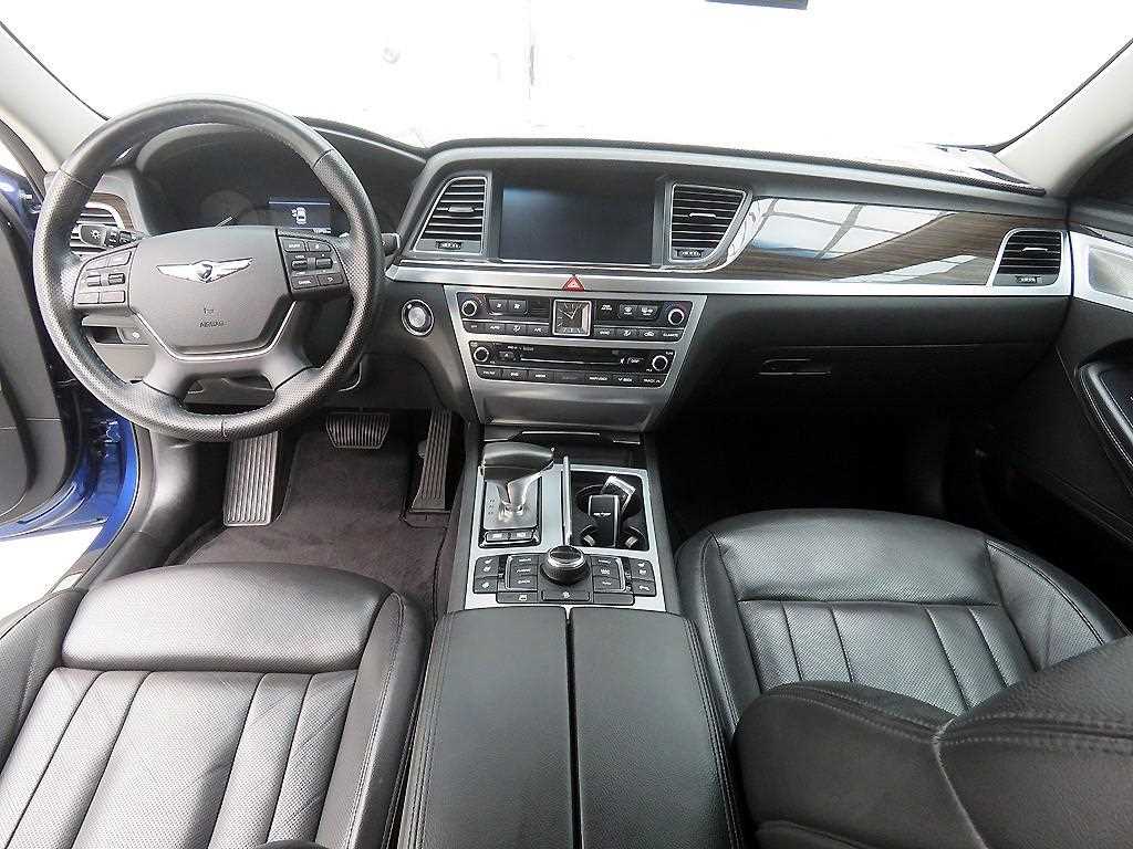 Genesis G80 - Vista 8