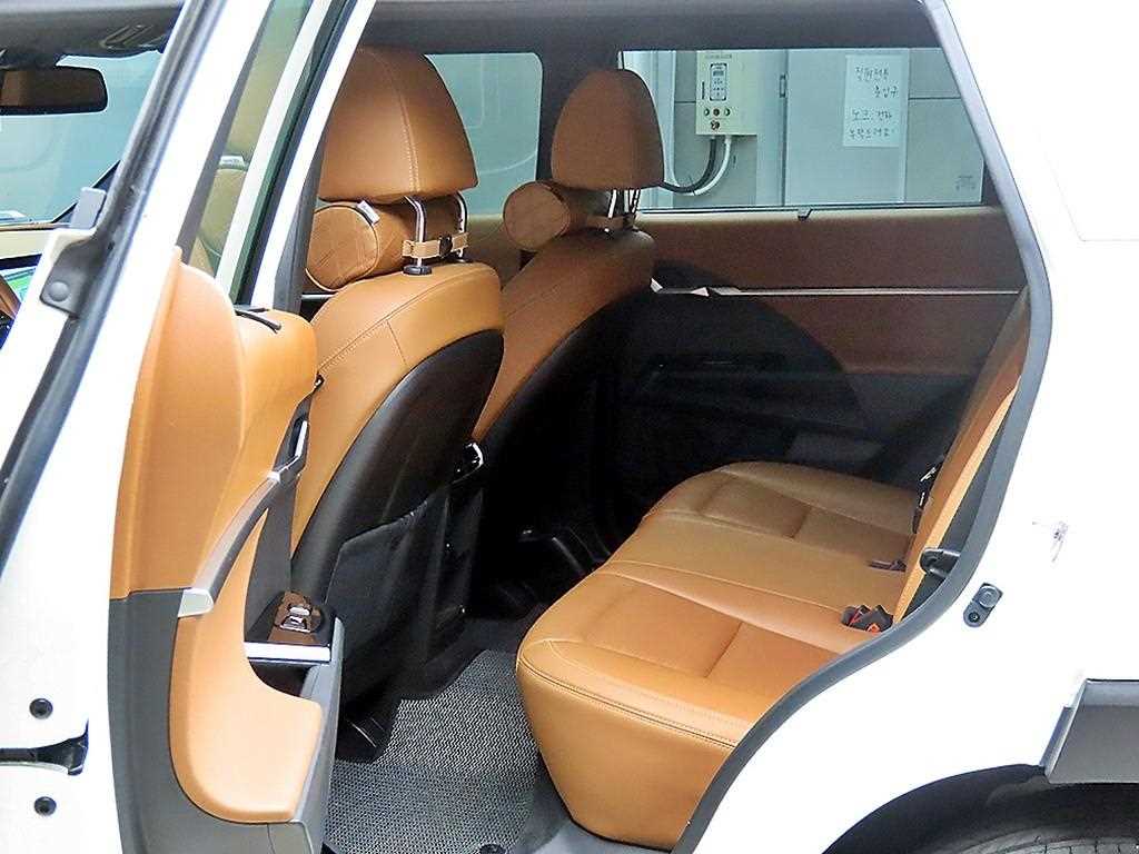 Ssangyong Torres - Vista 6