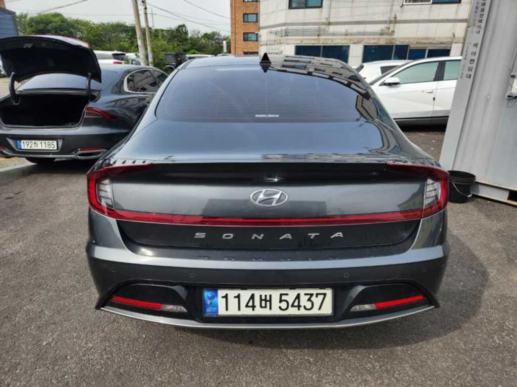 HYUNDAI Sonata - Vista 3