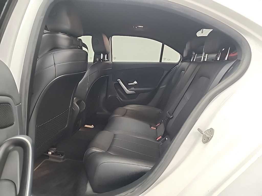 Mercedes Benz A Class - Vista 12