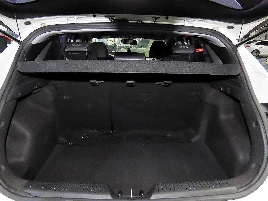 HYUNDAI i30 2016 Blanco - Importación desde Corea - HF Imports Iquique - Foto 16