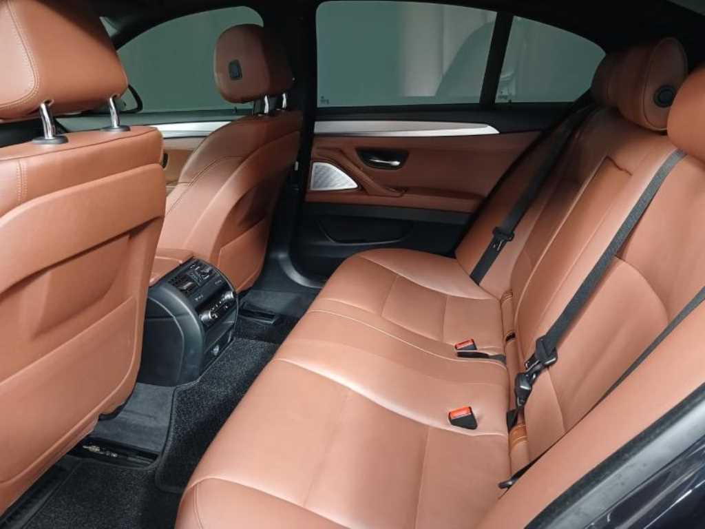 BMW 5 Series - Vista 8