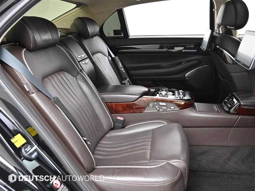 Genesis EQ900 - Vista 12