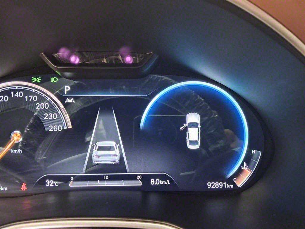 Genesis G80 - Vista 7