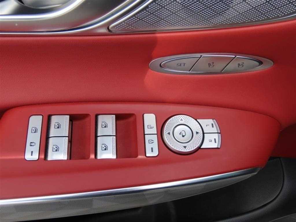 Genesis GV70 - Vista 12