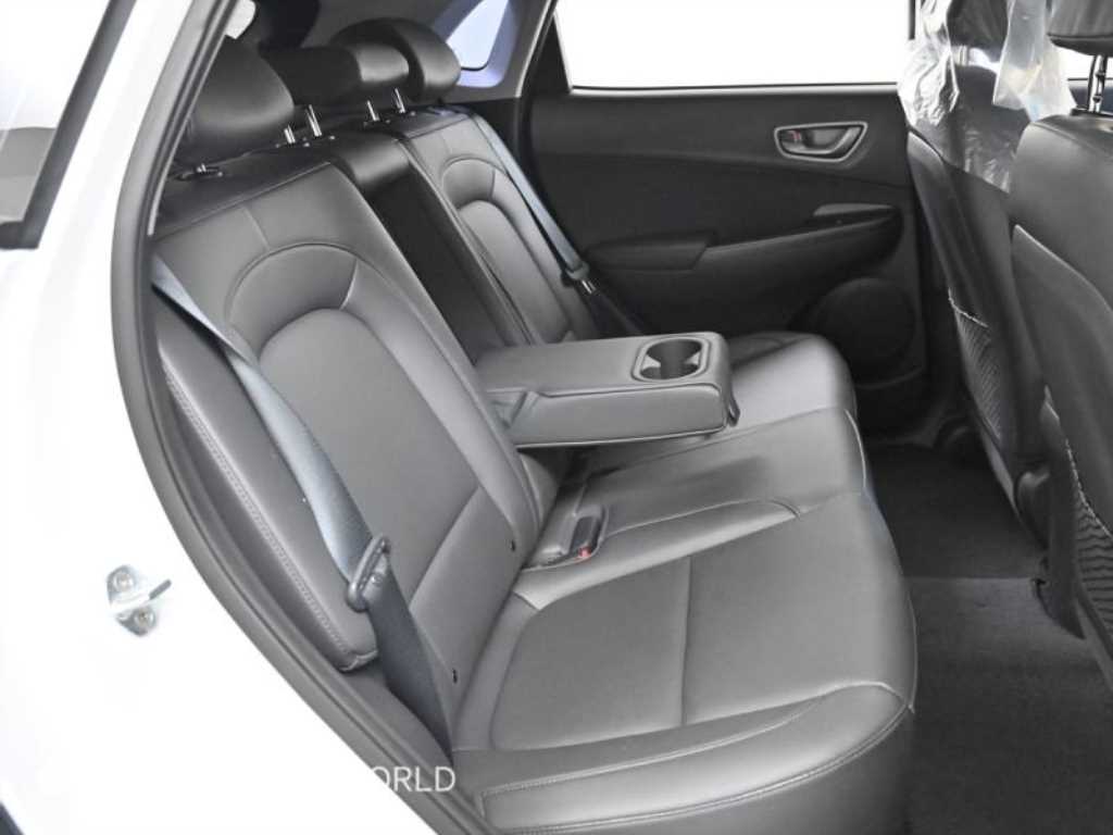 HYUNDAI Kona - Vista 12