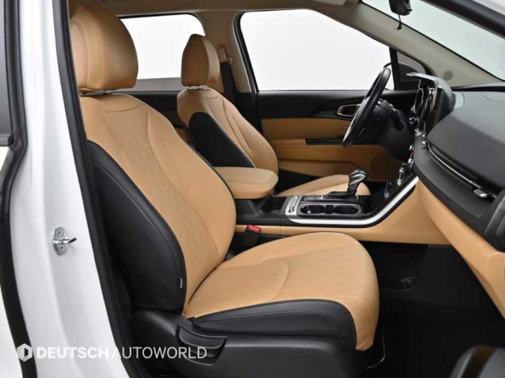 KIA Carnival - Vista 10