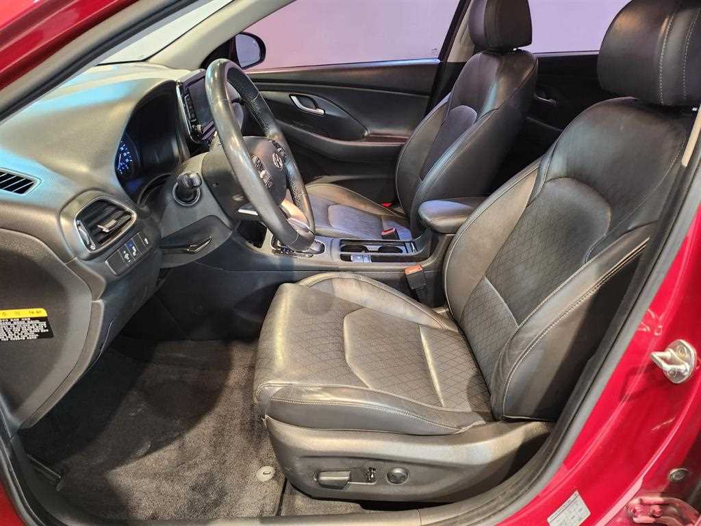 HYUNDAI i30 - Vista 10