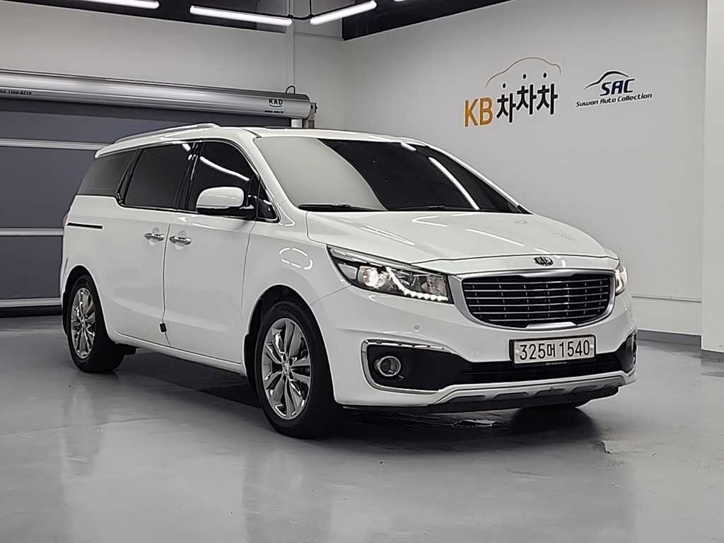 KIA Carnival - Vista 4