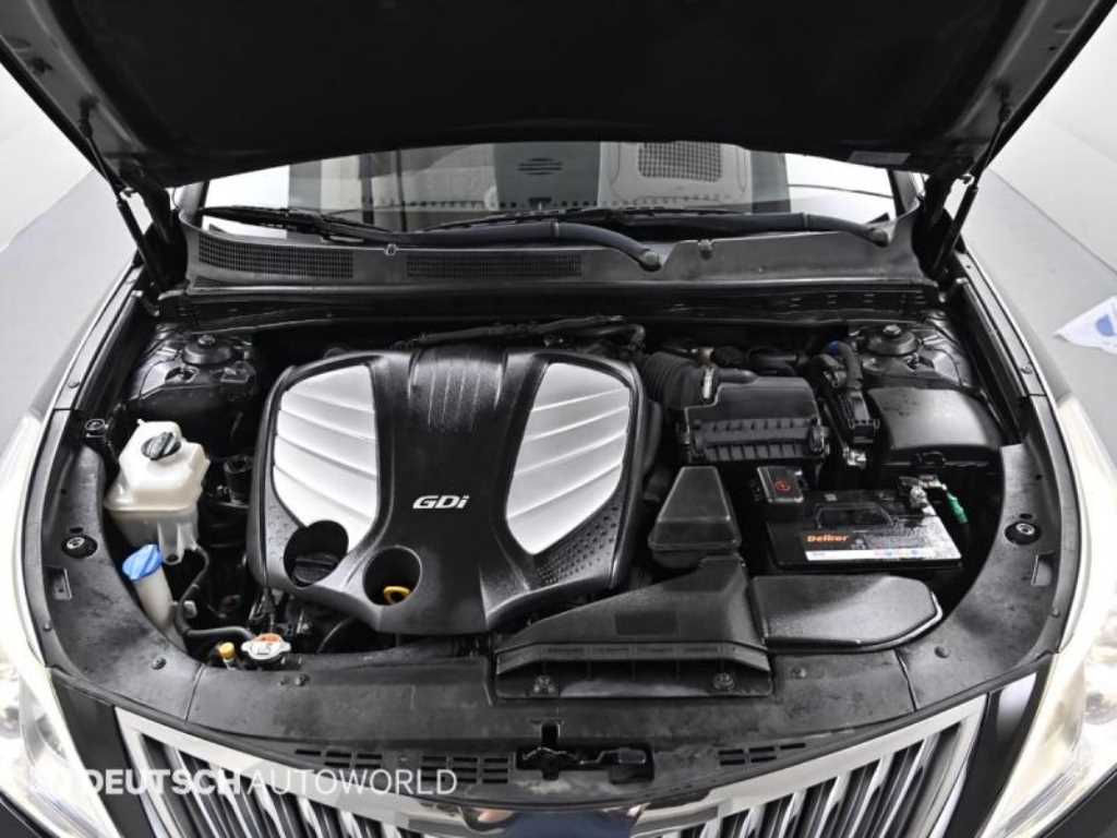 HYUNDAI Grandeur - Vista 6