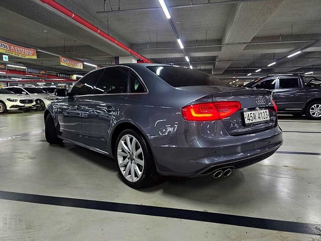Audi A4 - Vista 4