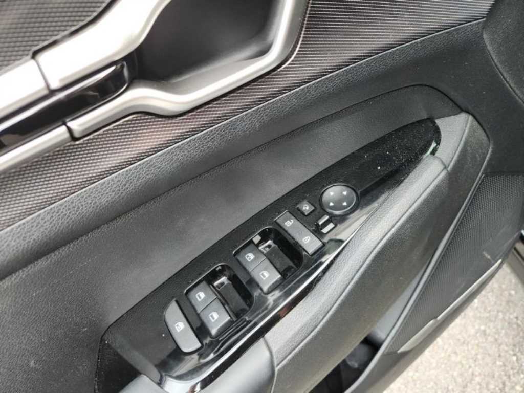 KIA Sportage - Vista 12