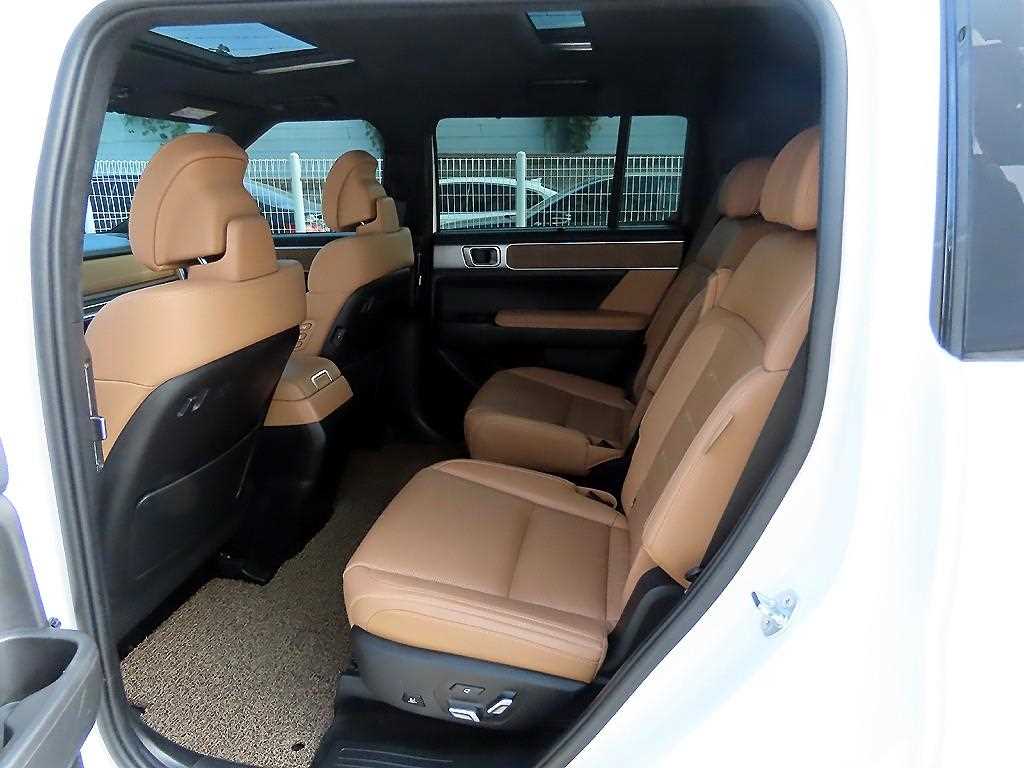 HYUNDAI Santa Fe - Vista 6