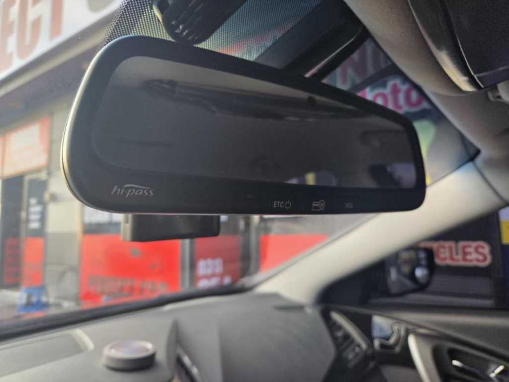 HYUNDAI Grandeur - Vista 11