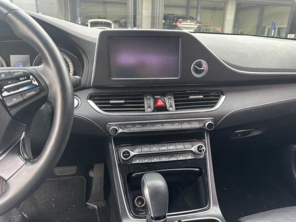 HYUNDAI Grandeur - Vista 8