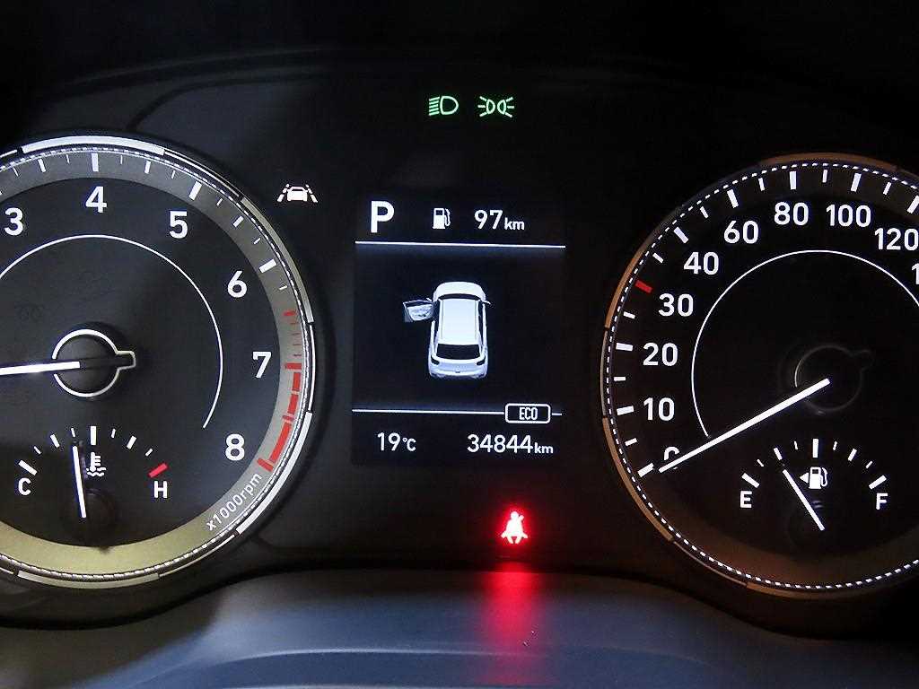 HYUNDAI Venue - Vista 9