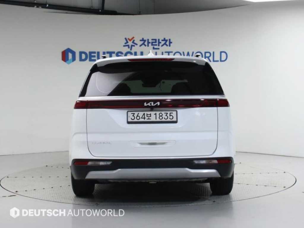 KIA Carnival - Vista 4