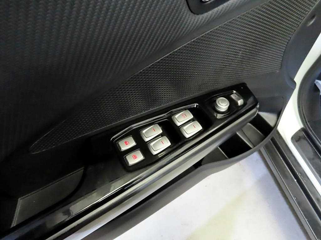 Ssangyong Tivoli 2017 Blanco - Importación desde Corea - HF Imports Iquique - Foto 16