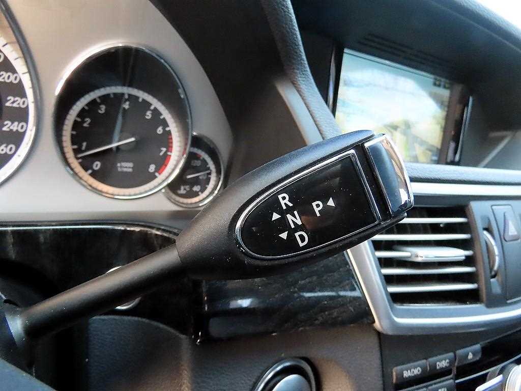 Mercedes Benz E class - Vista 10