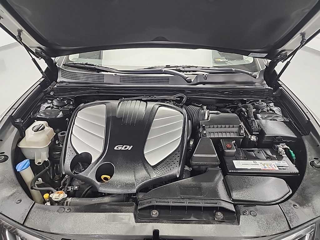 HYUNDAI Grandeur - Vista 5