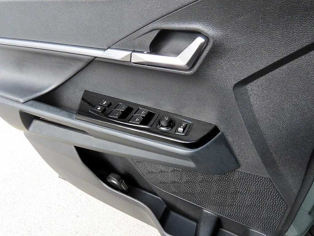 Ssangyong Torres - Vista 11