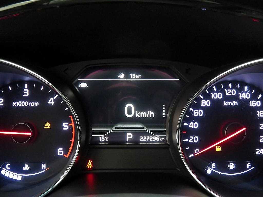 KIA Carnival 2019 Gris - Importación desde Corea - HF Imports Iquique - Foto 13