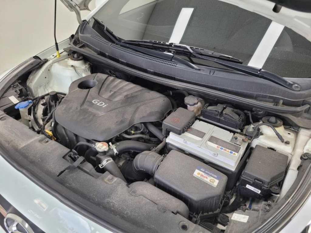 HYUNDAI Accent 2015 Blanco - Importación desde Corea - HF Imports Iquique - Foto 17