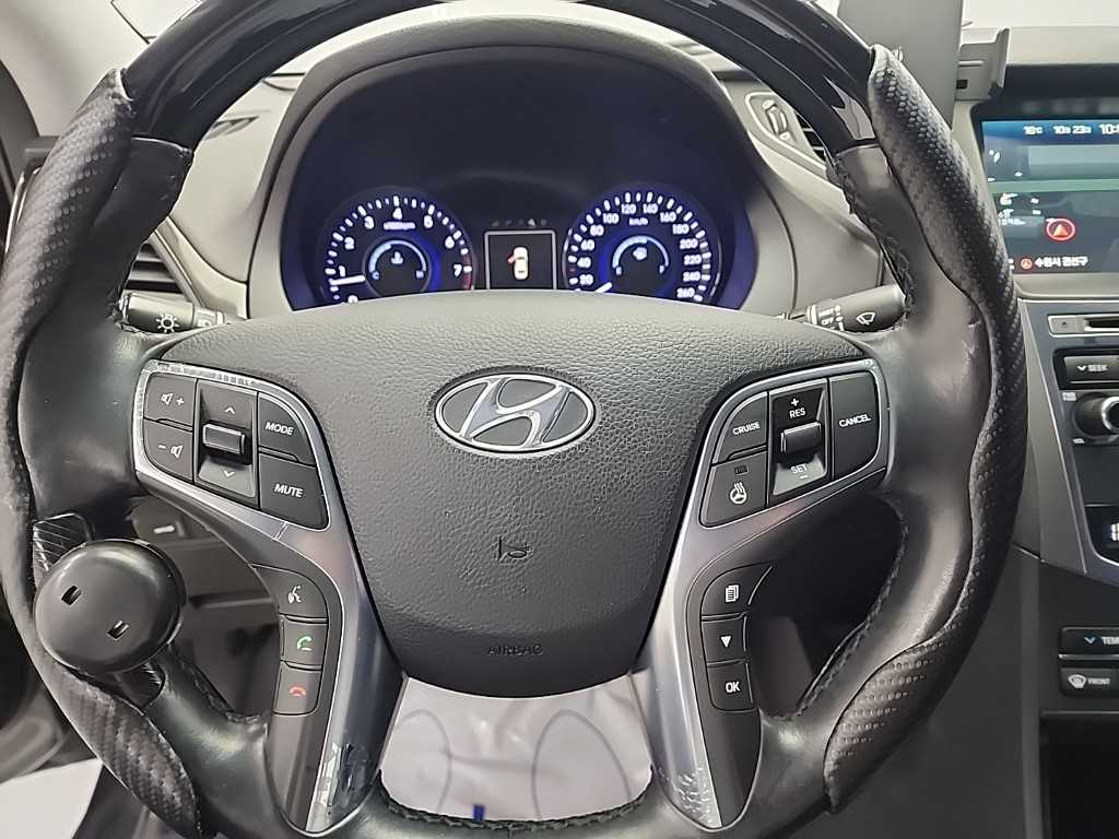 HYUNDAI Grandeur - Vista 9